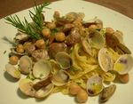 Tagliolini vongole ceci rosmarino